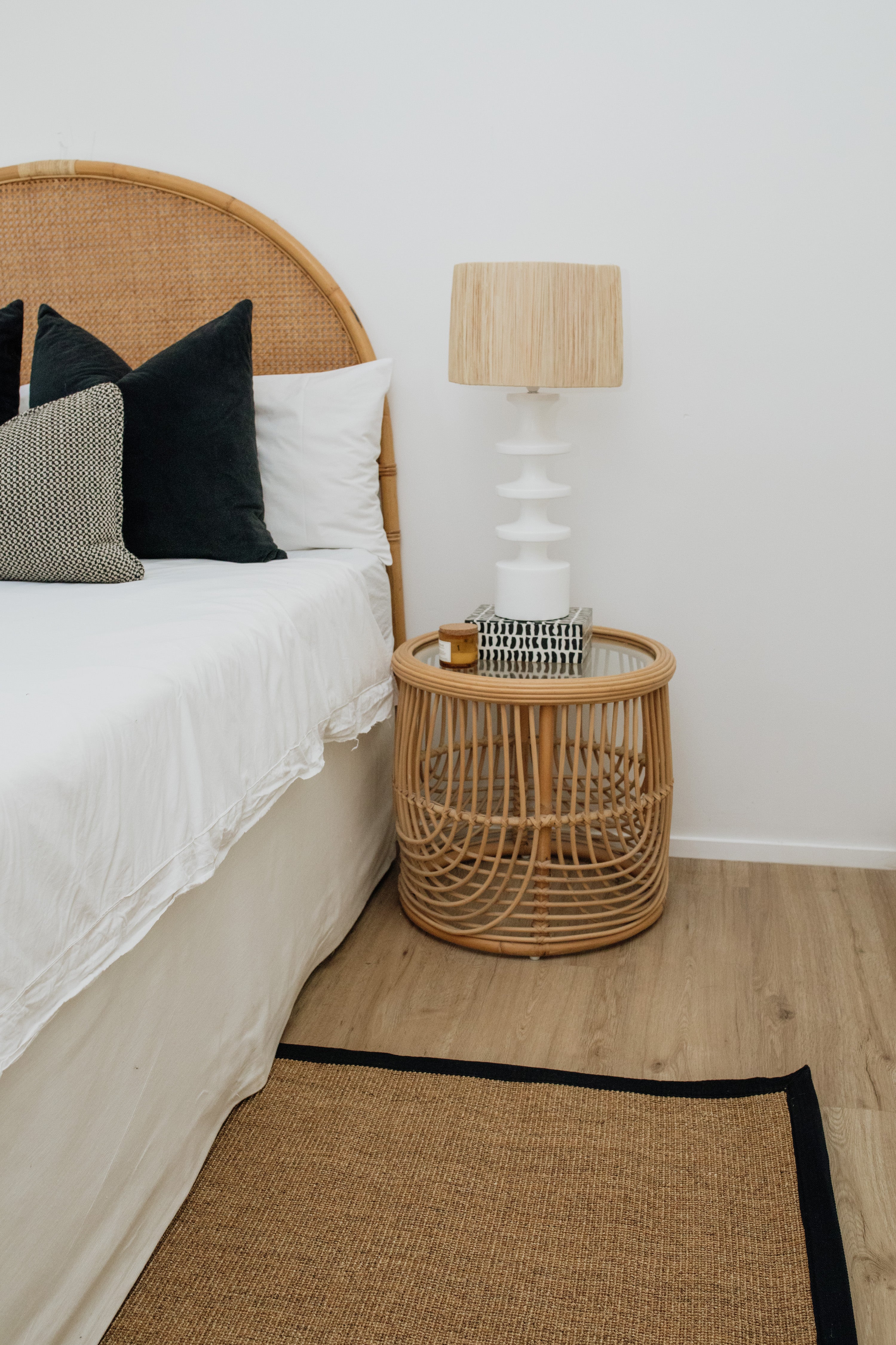 Small Stepped Lamp Base | White