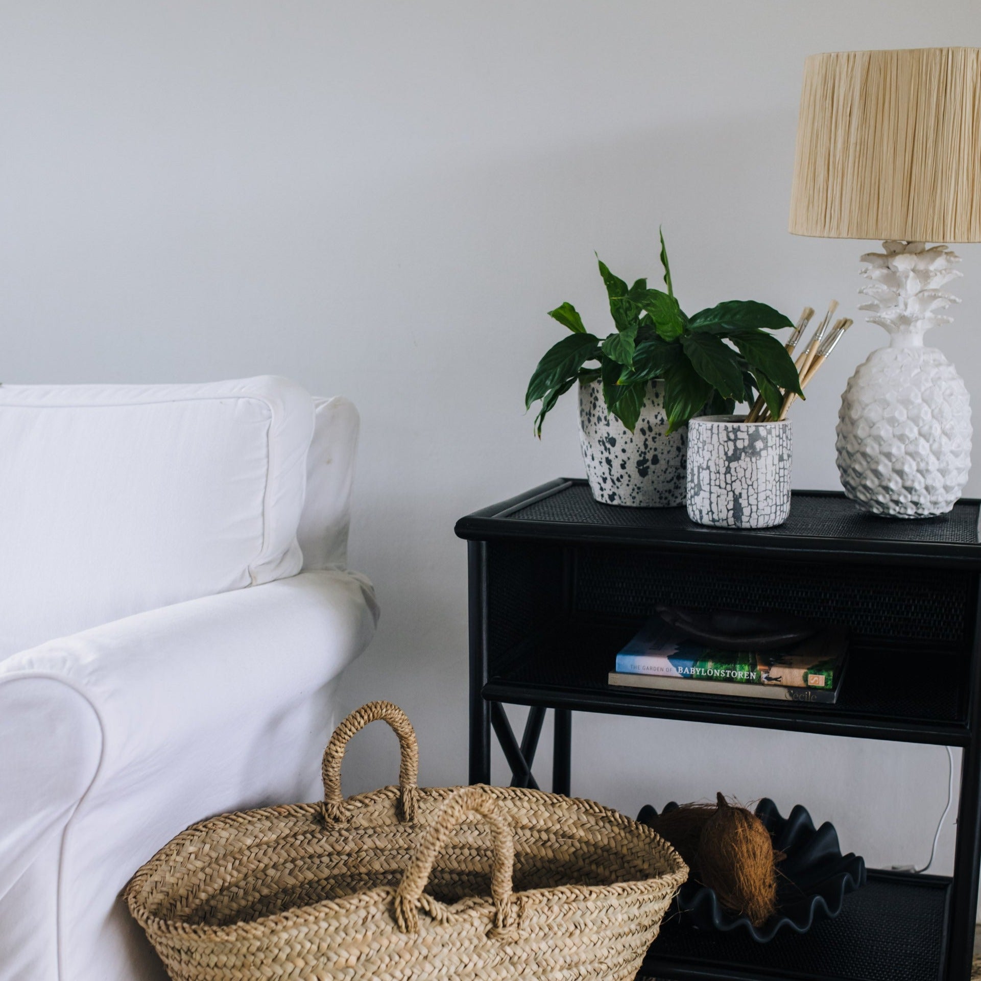 Pineapple Lamp Base | White