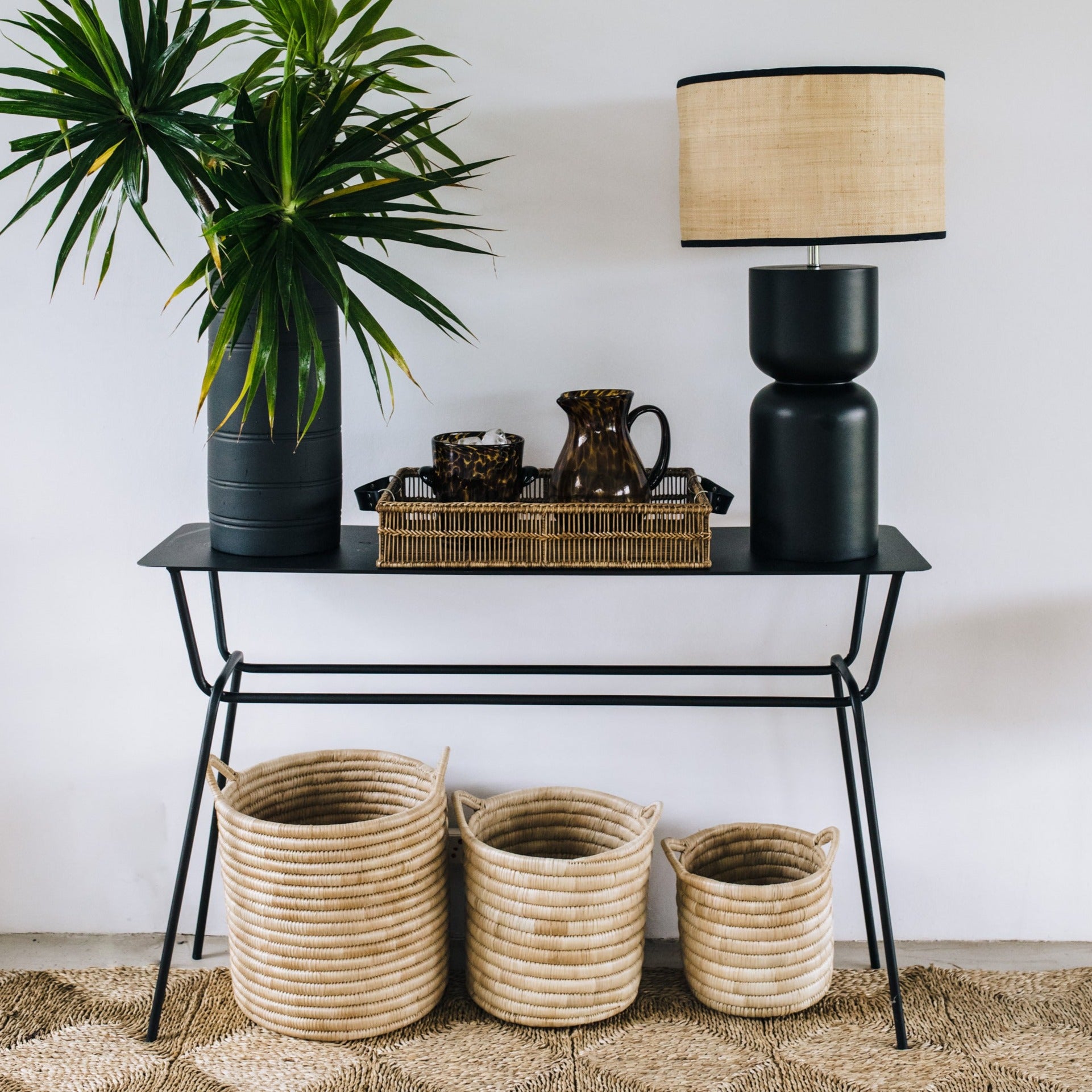 Montana Lamp Base | Black