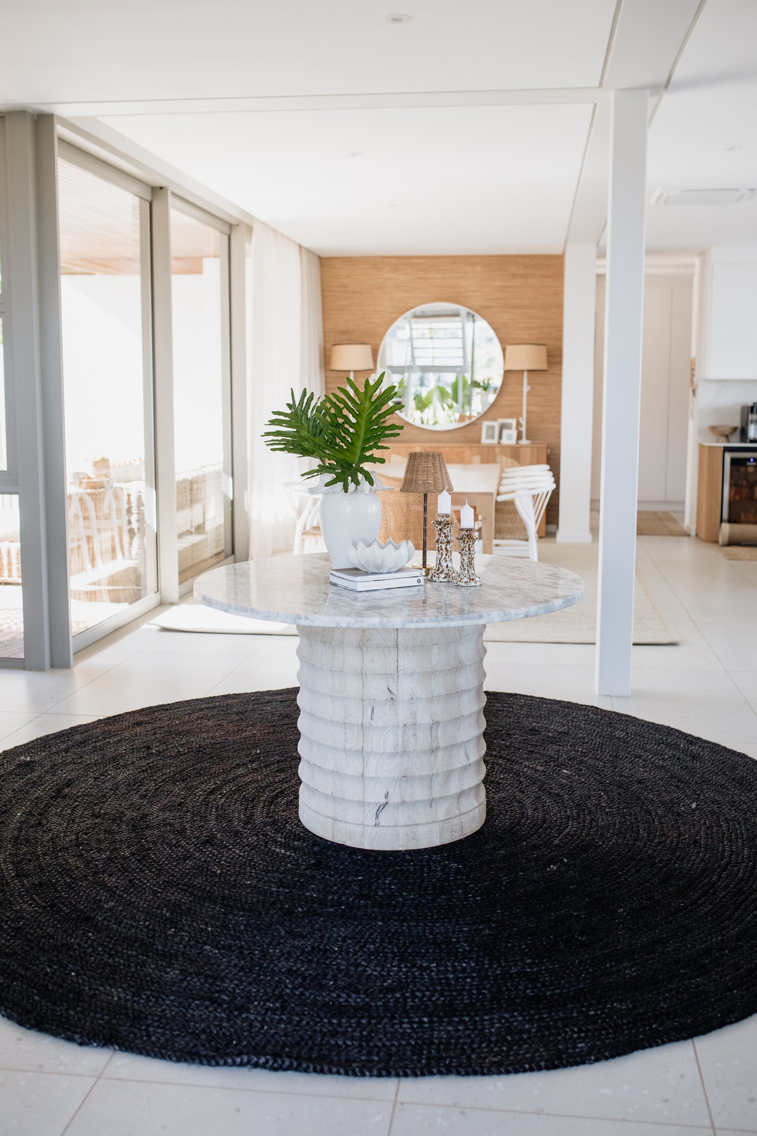 Black Round Jute Rug