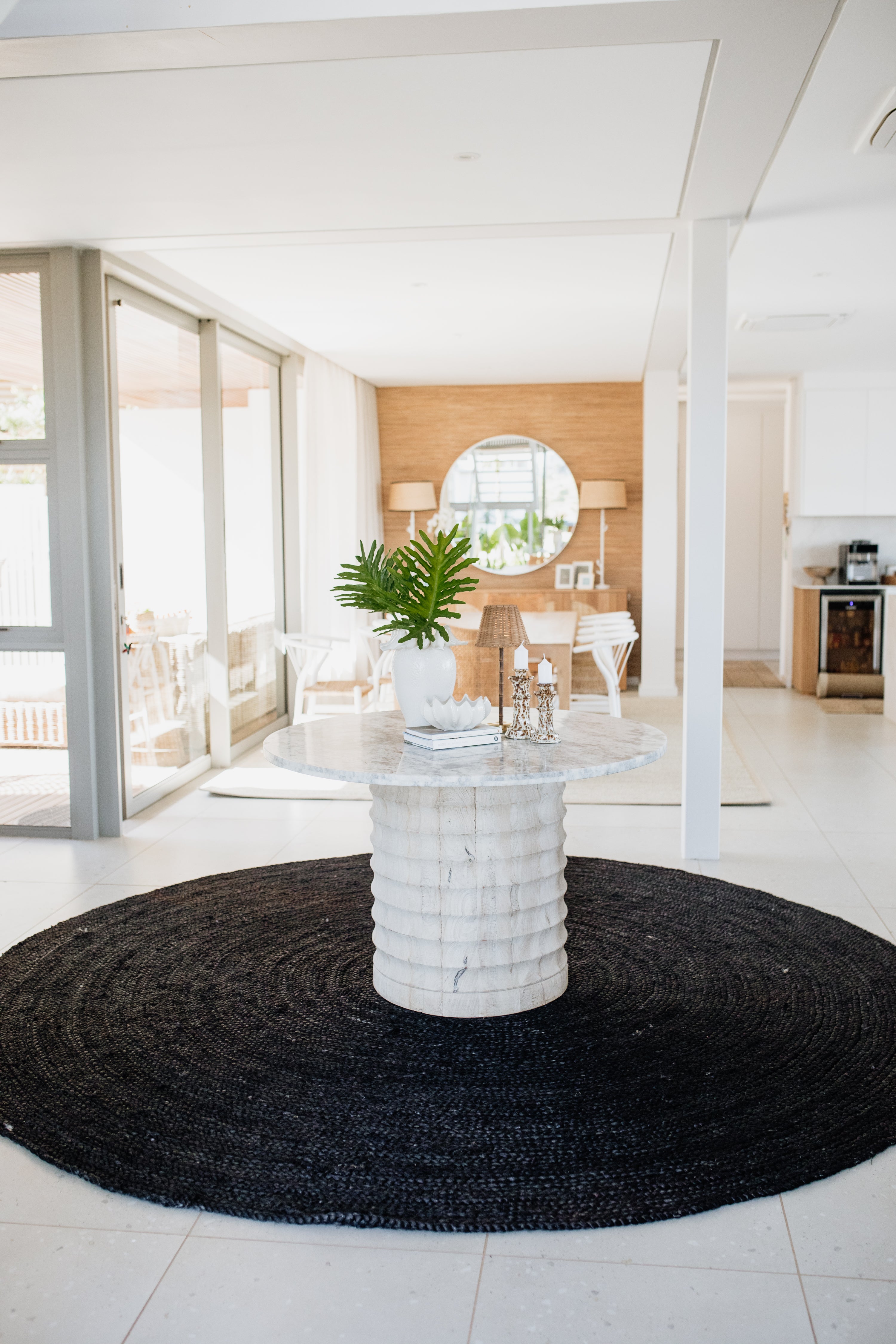 Black Round Jute Rug