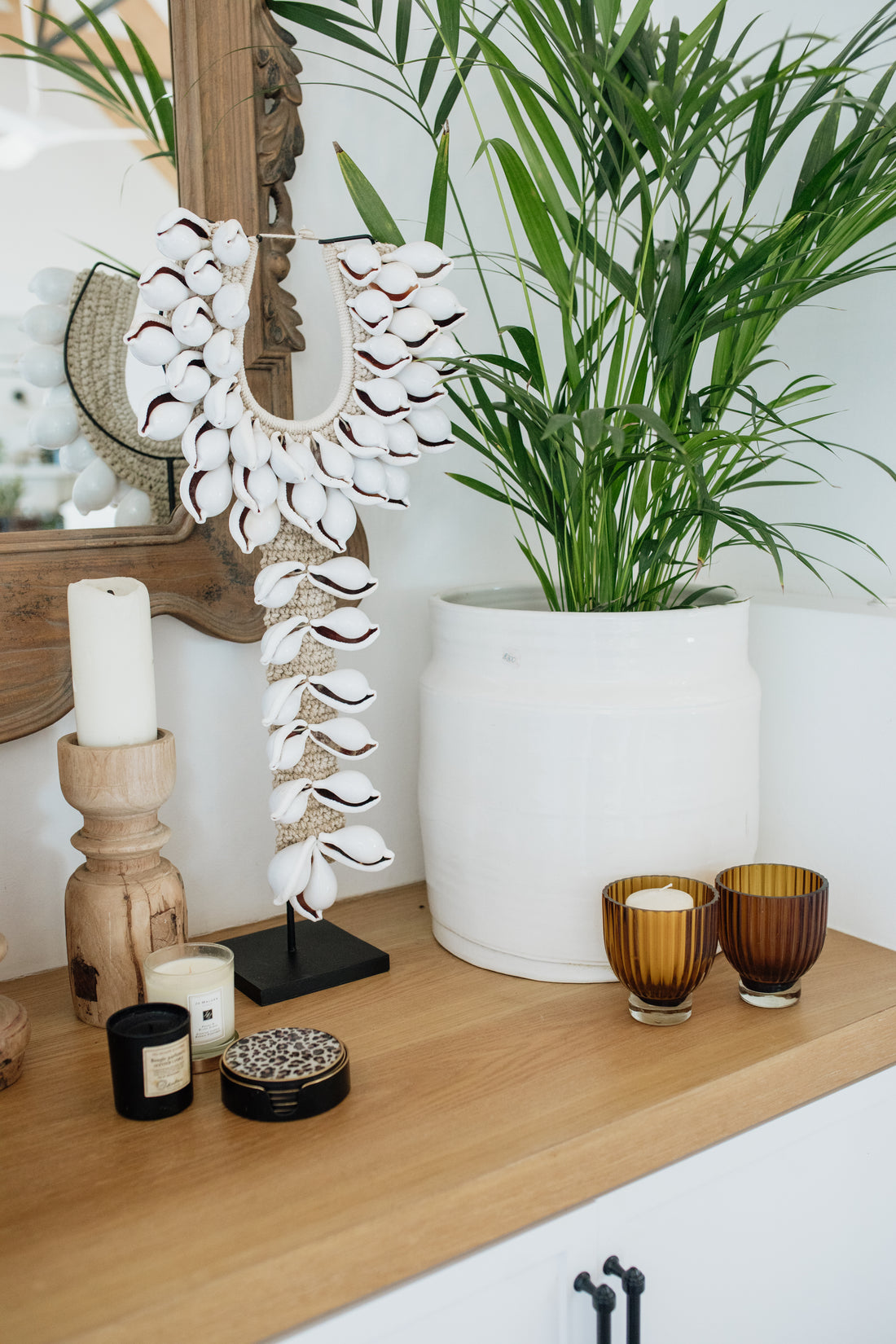 XL Necklace on Metal Stand  | Black &amp; White