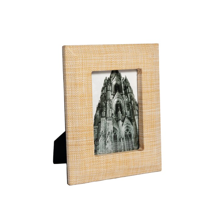 RAFFIA PHOTO FRAME