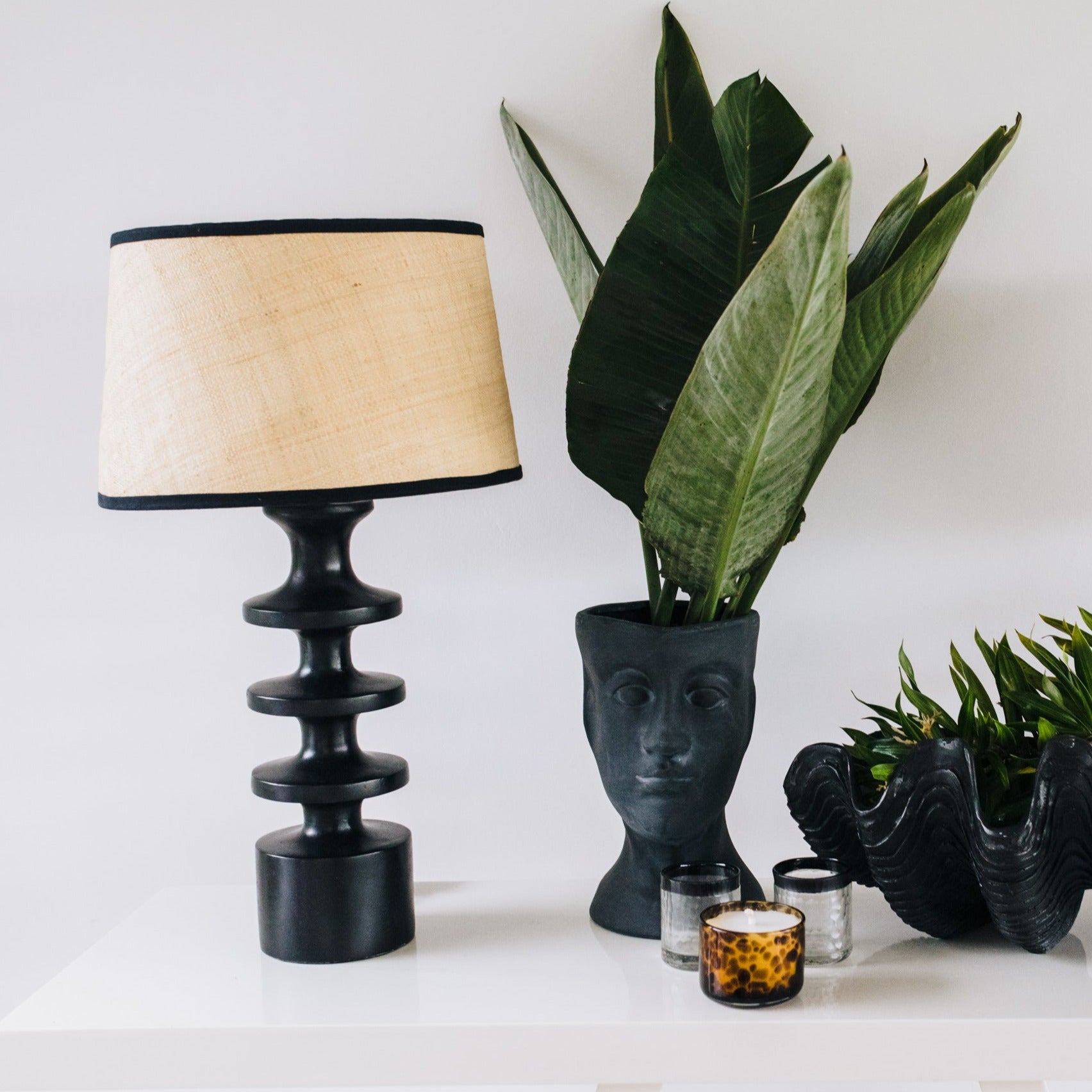 Small Stepped Lamp Base | Black